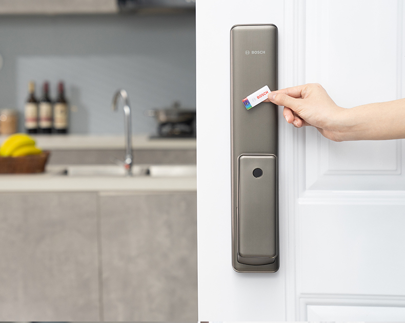 cách đổi mật khẩu khóa điện tử bằng thẻ từ 