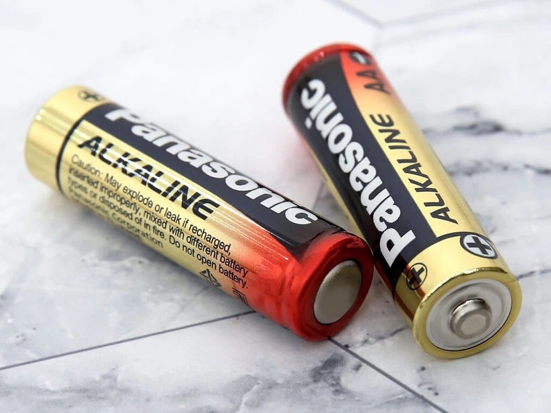 Pin kiềm (Alkaline)