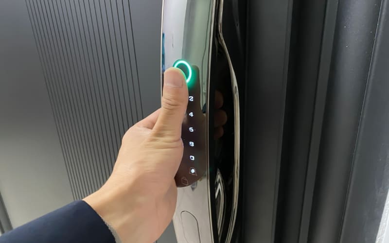 lỗi khoá điện tử báo nhận vân tay nhưng không mở được cửa