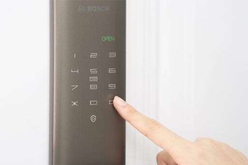 Khóa cửa điện tử Bosch FU 780KB Copper 3 khoa cua dien tu bosch fu 780kb copper 1