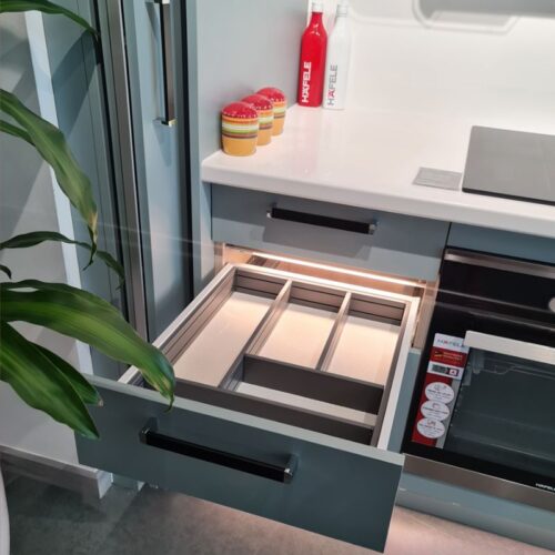 Ảnh bộ khay chia ngăn kéo Hafele 552.52.304