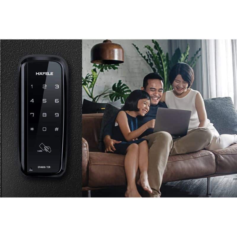 Ảnh thực tế Khóa cửa điện tử Hafele ER4600-TCR 912.05.721 Ảnh thực tế Khóa cửa điện tử Hafele ER4600-TCR 912.05.721