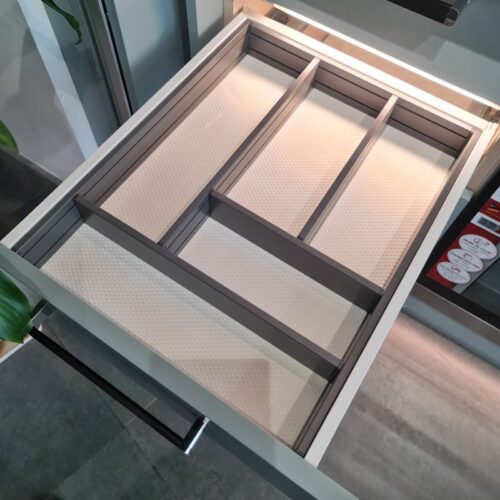 Bộ khay chia ngăn kéo Hafele 552.52.304