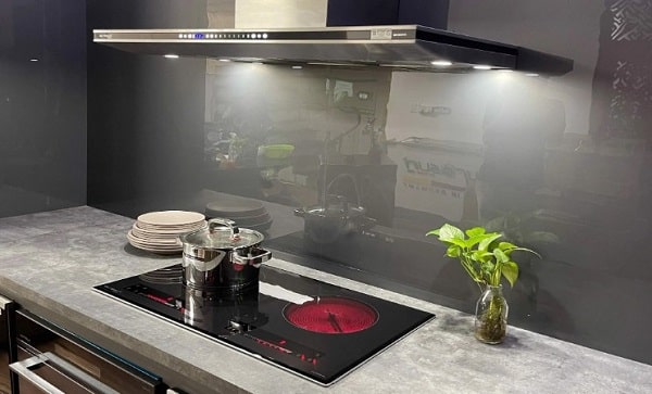 Thiết kế của bếp từ kết hợp hồng ngoại Eurosun EU-TE226Pro Thiết kế của bếp từ kết hợp hồng ngoại Eurosun EU-TE226Pro