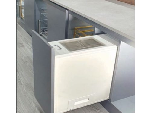 Ảnh thực tế thùng gạo gắn cánh BossEU BS300GS-PRO