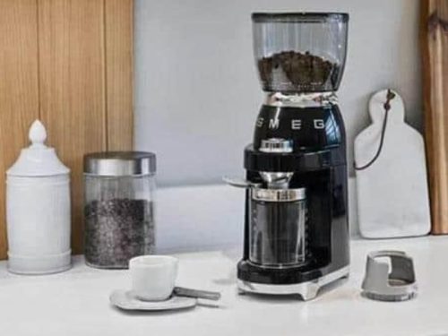 Ảnh thực tế máy xay cafe Smeg CGF01BLEU Black