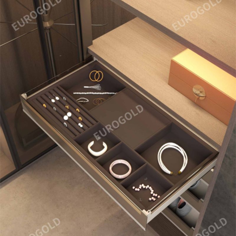 Giá để đồ trang sức Eurogold EUA22170 Giá để đồ trang sức Eurogold EUA22170
