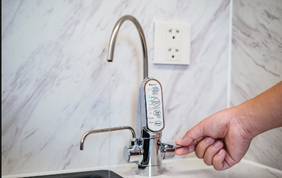 Vòi nước thiết bị lọc nước điện giải tạo ion kiềm Cleansui EU301 Vòi nước thiết bị lọc nước điện giải tạo ion kiềm Cleansui EU301