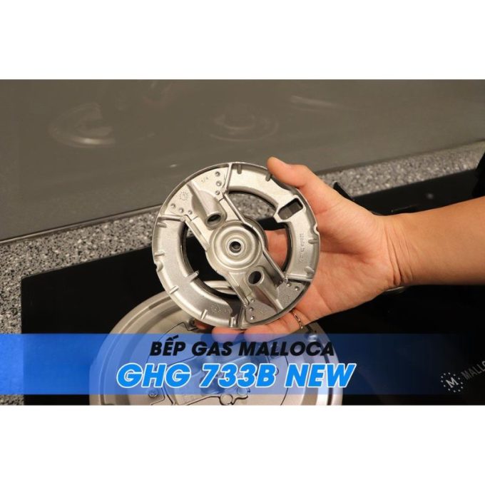 Bếp gas âm 3 vùng nấu Malloca GHG 733B NEW/ Màu đen 6 GHG 733B Cụm đánh lửa Sabaf nhập khẩu Italia