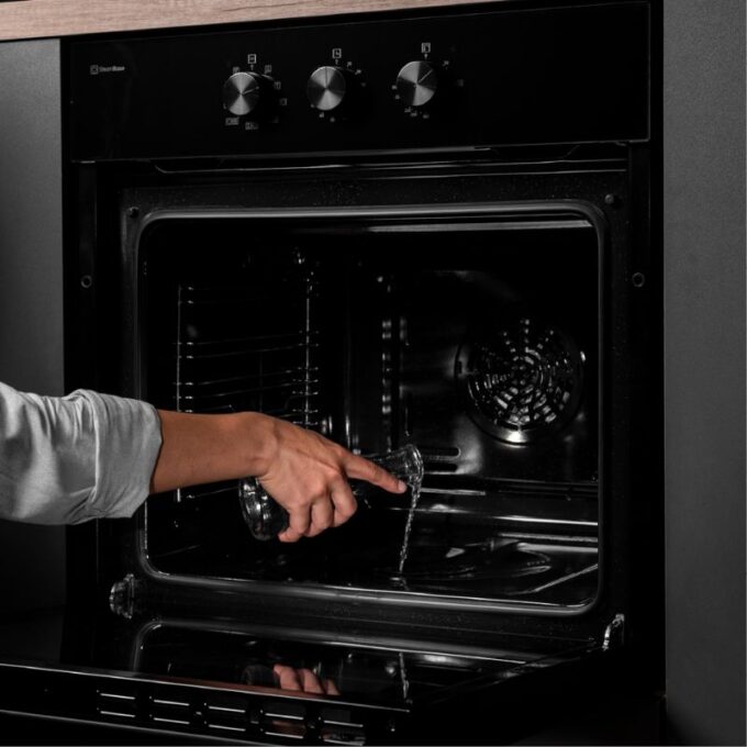 Lò nướng âm tủ 65L Malloca MOV-659 MCB 5 Hình ảnh bên trong lò nướng âm tủ Malloca MOV-659 MCB