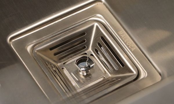 Chậu rửa chén Inox Malloca MS 6306T 11 MS 6306T lưới lọc rác bằng inox