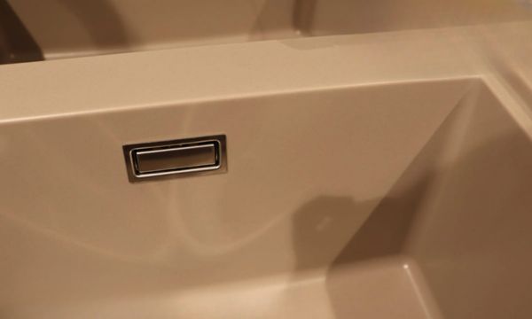 Chậu đá Malloca Tortora G-50043 / Màu đất 13 G-50043 lỗ thoát chống tràn