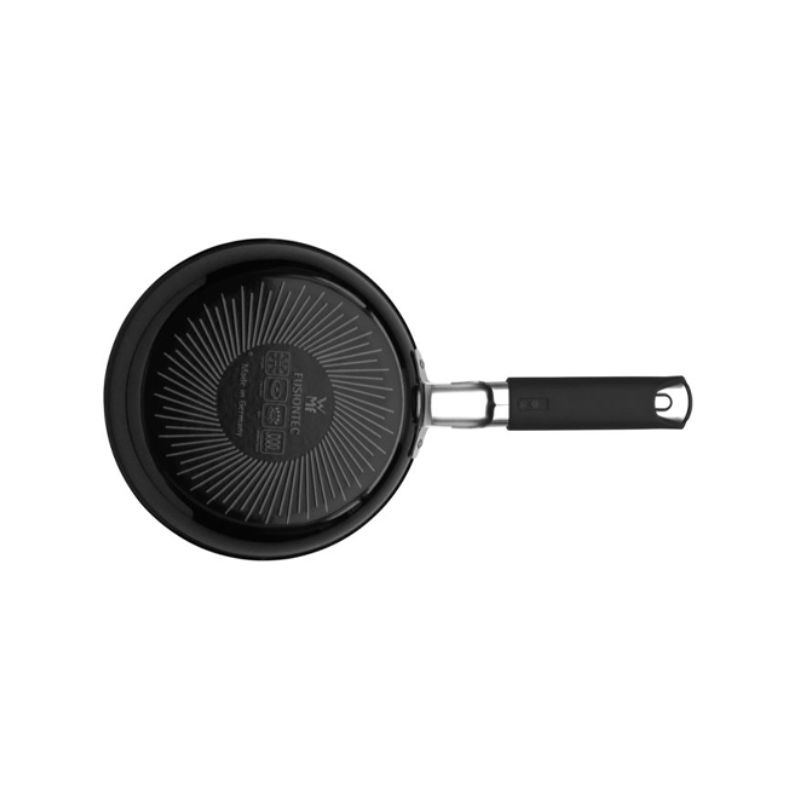 Chảo chống dính WMF Fusiontec Frying Pan 0520525291 5 Đáy của chảo chống dính WMF Fusiontec Frying Pan 0520525291