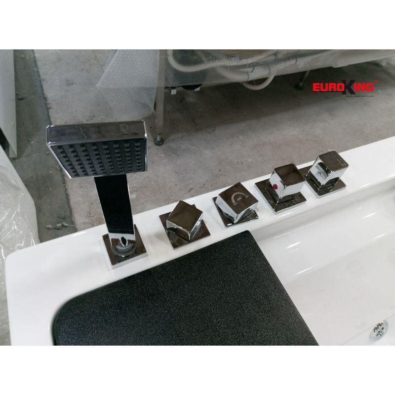 Bồn tắm massage EuroKing EU-1102B 5 Hình ảnh bồn tắm massage EuroKing EU-1102B