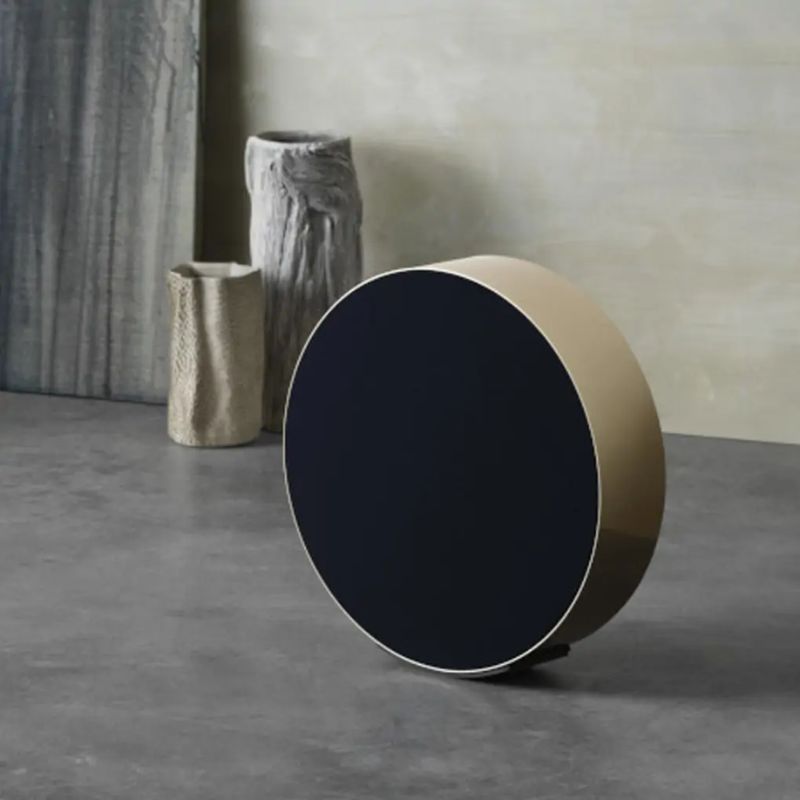 Loa Bluetooth B&O Beosound EDGE Brass 6 Ảnh Thực Tế Loa Bluetooth B&O Beosound EDGE Brass