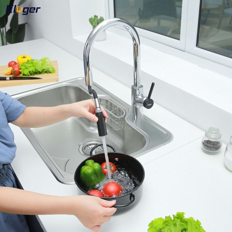 Vòi rửa bát nóng lạnh Kluger KLF0006C có dây rút 5 Hình ảnh vòi rửa bát nóng lạnh Kluger KLF0006C có dây rút
