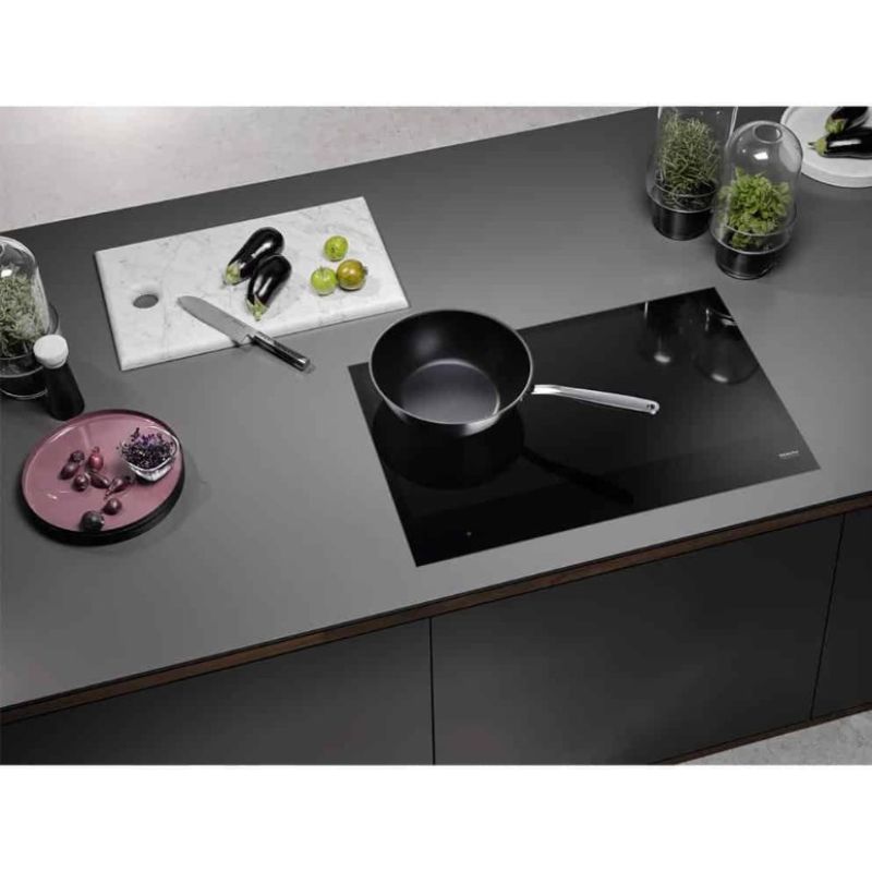 Bếp từ đa điểm Miele KM 7678 FL lắp âm 4 Ảnh bếp từ đa điểm Miele KM 7678 FL lắp âm