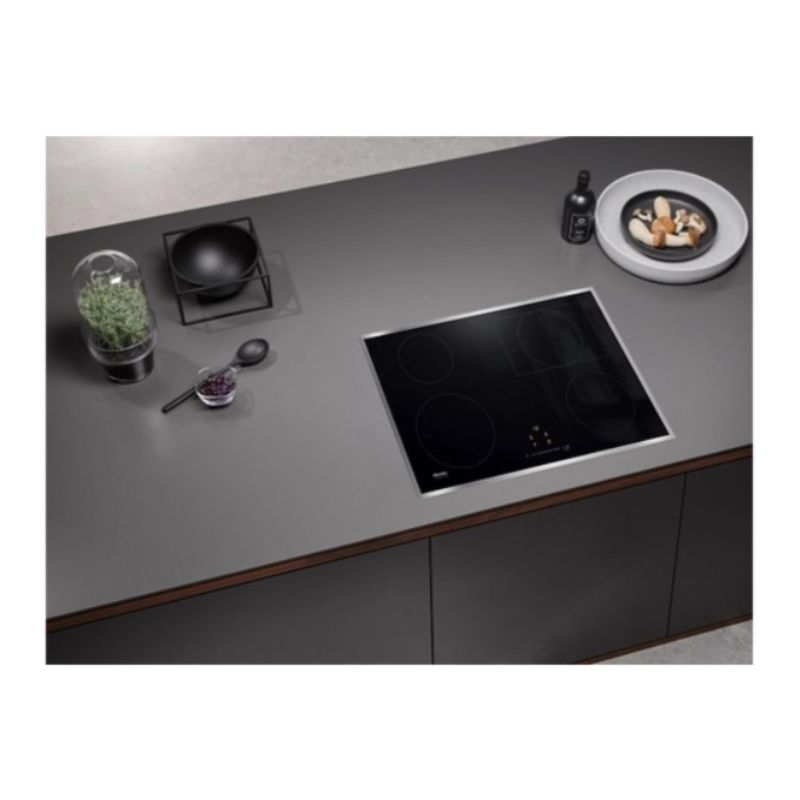 Bếp từ Miele 4 vùng nấu KM 7210 FR lắp âm 4 Ảnh bếp từ Miele 4 vùng nấu KM 7210 FR lắp âm
