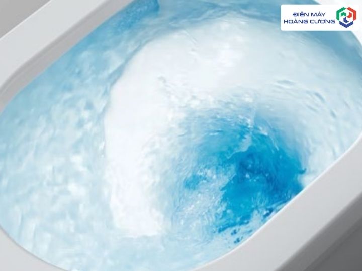 Bồn cầu một khối Hafele 588.79.416 14 Bồn cầu một khối hệ thống xả mạnh mẽ