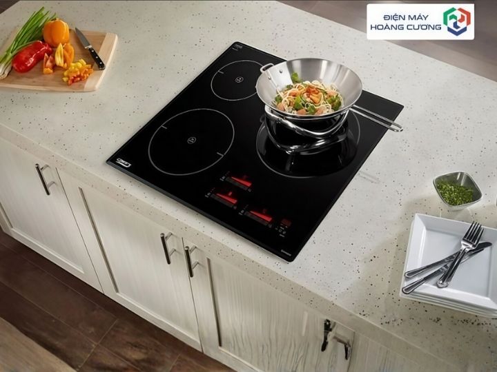 Bếp từ ba mặt bếp