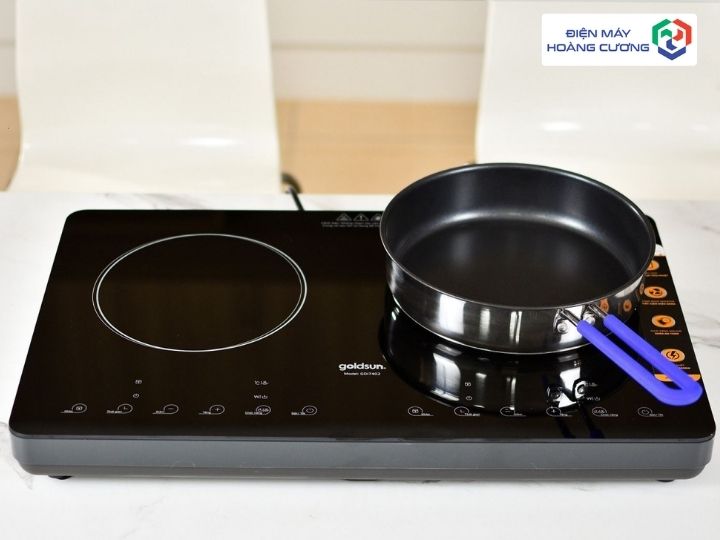 Bếp từ đặt bàn
