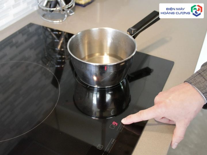bếp từ Bosch rò rỉ điện ra ngoài