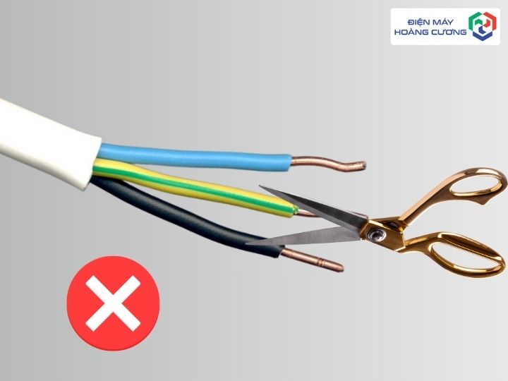 không cắt dây tiếp địa bếp từ Bosch