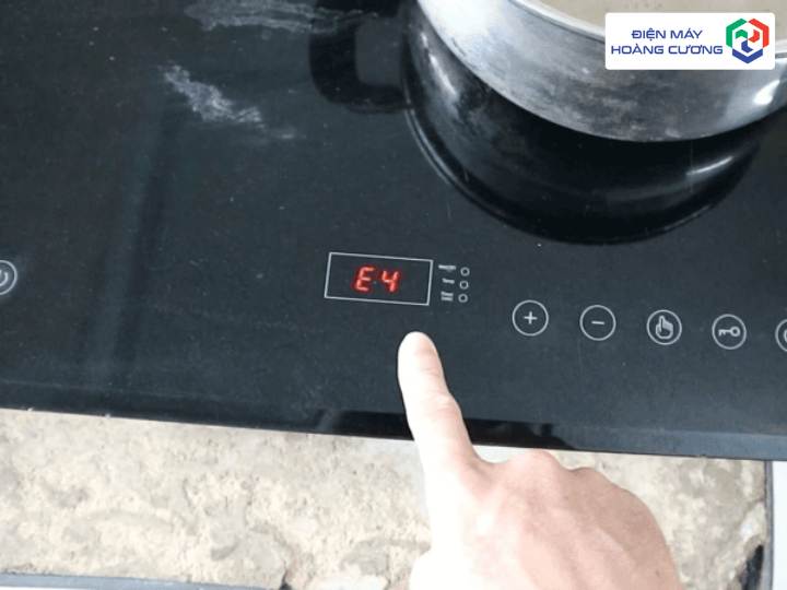 Bếp từ Bosch báo lỗi E: 12 mã lỗi và cách khắc phục chi tiết nhất 9 Mã lỗi E4 trên bếp từ bosch