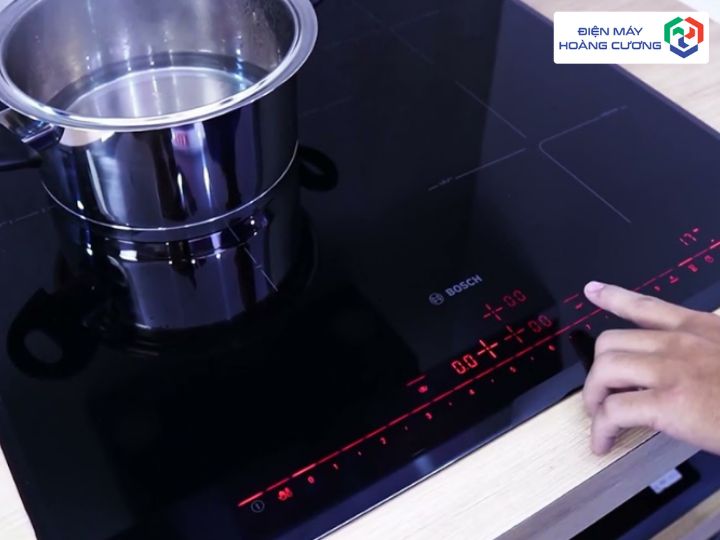 Tắt bếp từ Bosch bằng nút nguồn