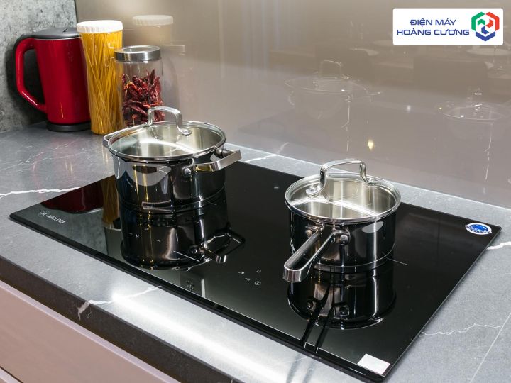 bếp từ Malloca thiết kế hiện đại