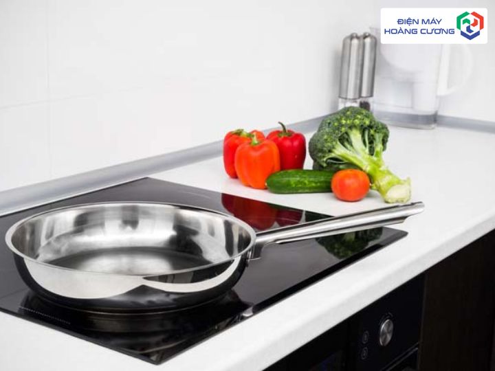 Bếp Từ Max Burton dễ dàng vệ sinh