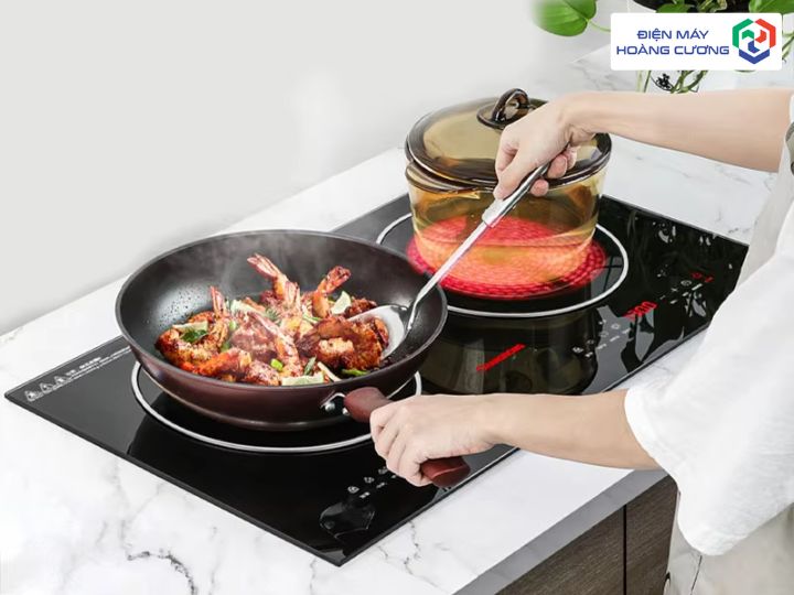 Đánh Giá Bếp Từ Summit Appliance: Giải Pháp Hoàn Hảo Cho Bếp Nhỏ & Top 3 Mẫu Tiêu Biểu 1 Bếp Từ Summit Appliance nhỏ gọn