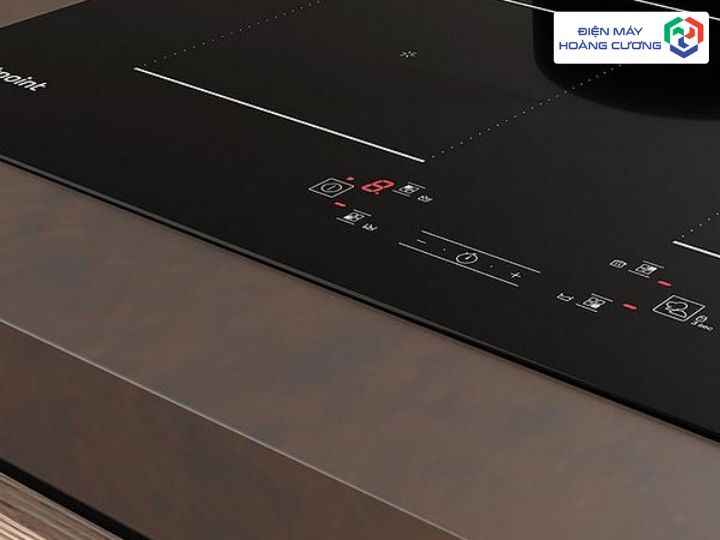 điều khiển trực tiếp bếp từ Hotpoint