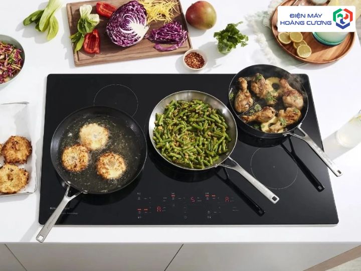 Nấu ăn với bếp từ KitchenAid