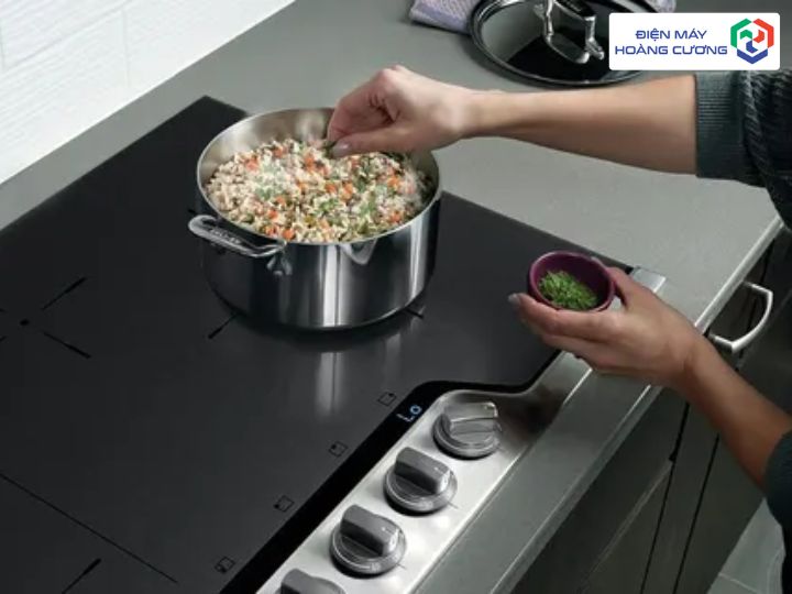 Top 3 Bếp Từ Frigidaire Gallery Nhập Khẩu Mỹ Chính Hãng 8 Sử dụng TempLock trên bếp từ Frigidaire Gallery
