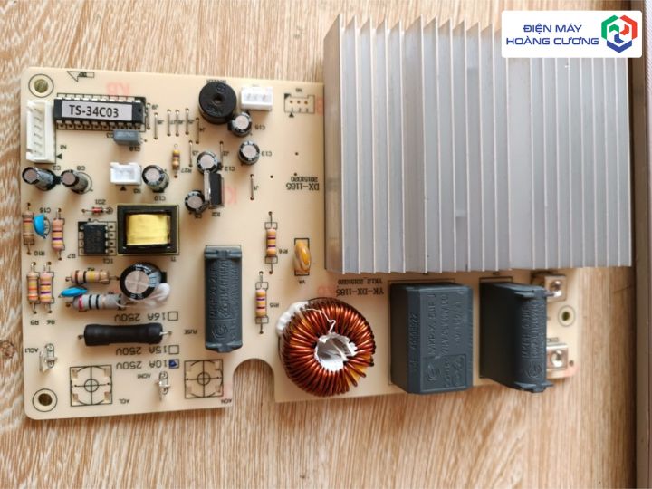 Bo mạch điện tử của bếp từ Junger