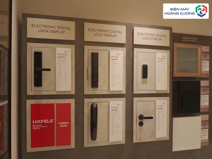 gian hàng khoá điện tử Hafele tại showroom Đà Nẵng