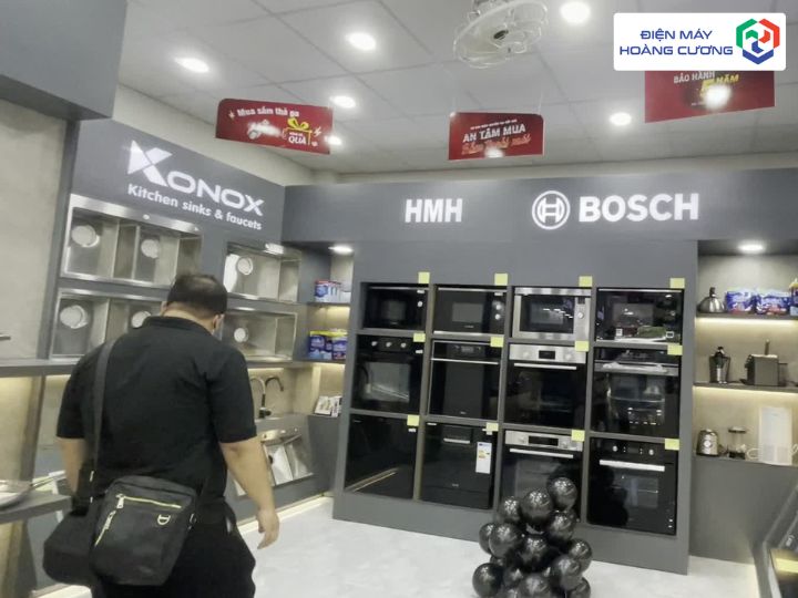 Gian hàng lò nướng Bosch điện máy Hoàng Cương Nghệ An