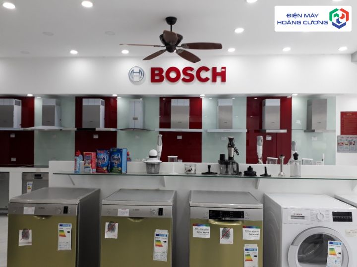 Gian hàng máy hút mùi Bosch tại điện máy Hoàng Cương Quảng Ninh