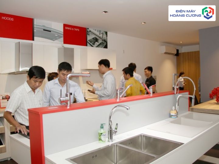 showroom chậu rửa chén bát Hafele TP HCM