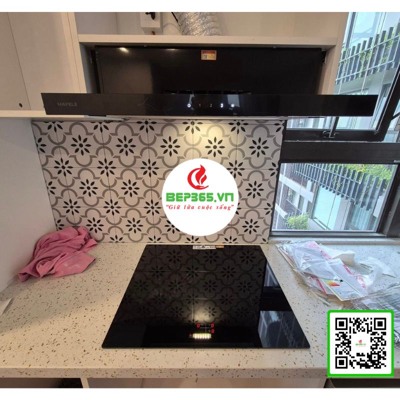 Hình ảnh thực tế máy hút mùi Hafele HH-TT70A 533.86.817 Hình ảnh thực tế máy hút mùi Hafele HH-TT70A 533.86.817