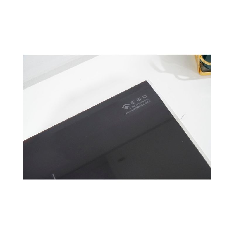 Bếp từ Lorca LCI-999 Plus 7 Chất liệu mặt kính bếp từ Lorca LCI-999 Plus