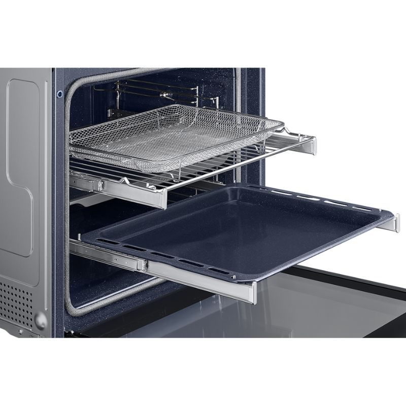 Lò nướng âm tủ 76 lít Samsung Bespoke NV7B6675CAA/SV 5 Bên trong lò nướng âm tủ 76 lít Samsung Bespoke NV7B6675CAA/SV