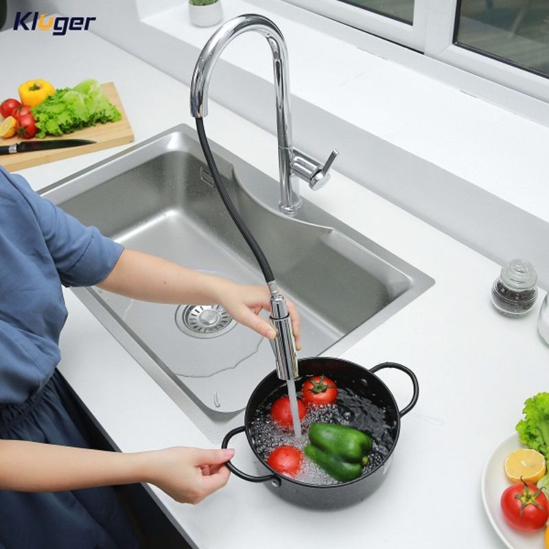 Vòi rửa bát nóng lạnh Kluger KLF0003C có dây rút 5 Hình ảnh vòi rửa bát nóng lạnh Kluger KLF0003C có dây rút