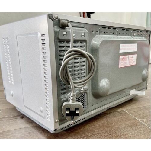 Lò vi sóng Panasonic NN-GF574MYUE 27 lít 6 Mặt sau lò vi sóng Panasonic NN-GF574MYUE 27 lít