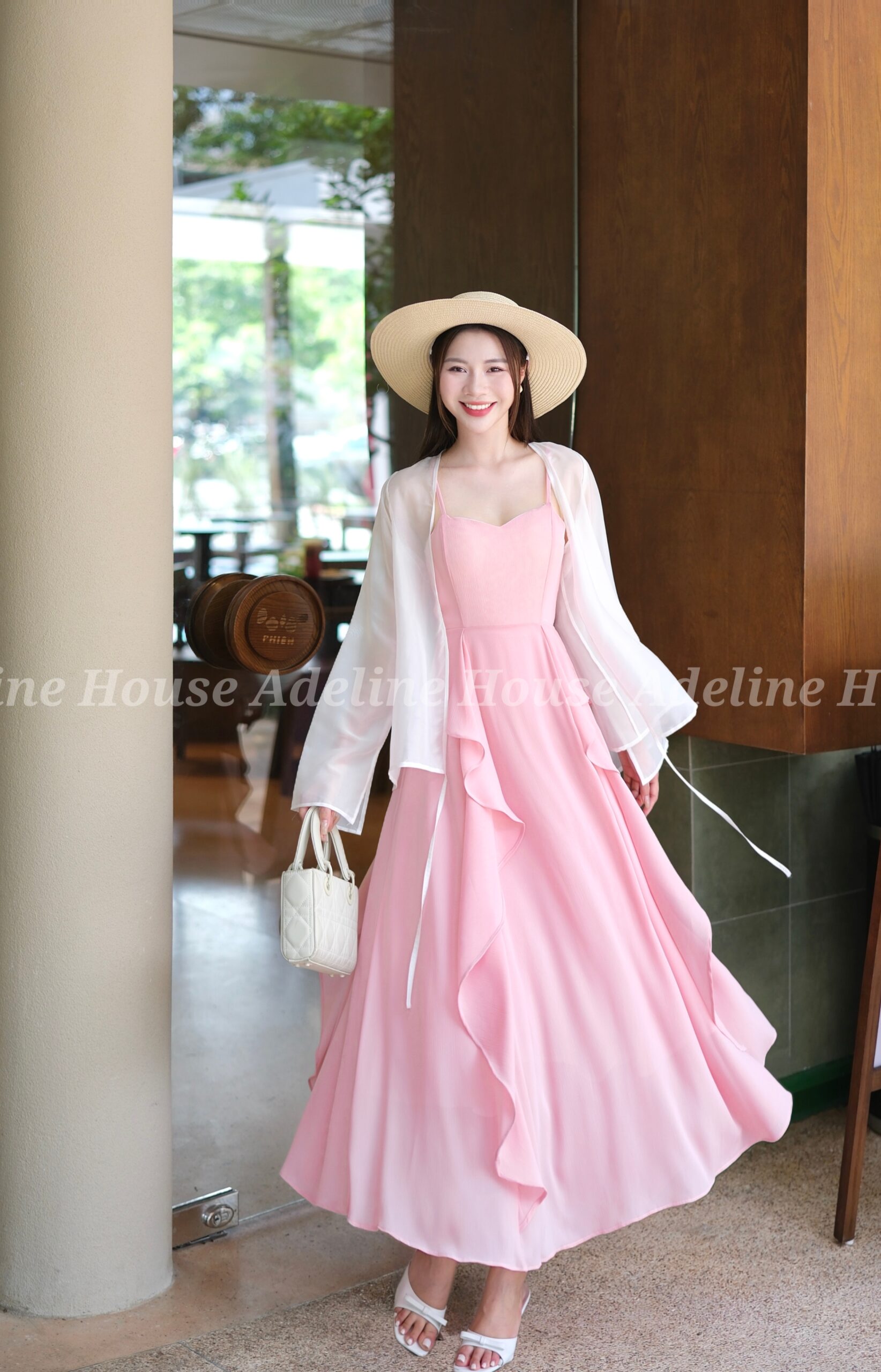 Adeline House - Đầm 2 dây nàng thơ – nhẹ nhàng nhưng cực kỳ nổi bật Adeline House - Đầm 2 dây nàng thơ – nhẹ nhàng nhưng cực kỳ nổi bật - Ảnh 4