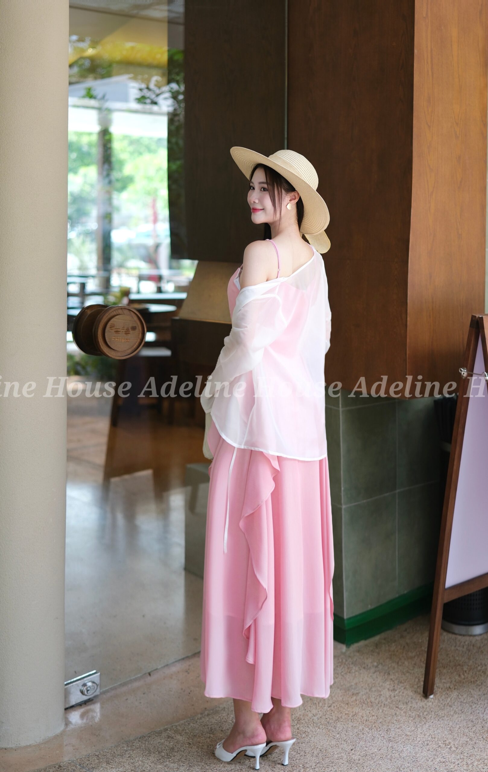 Adeline House - Đầm 2 dây nàng thơ – nhẹ nhàng nhưng cực kỳ nổi bật Adeline House - Đầm 2 dây nàng thơ – nhẹ nhàng nhưng cực kỳ nổi bật - Ảnh 6