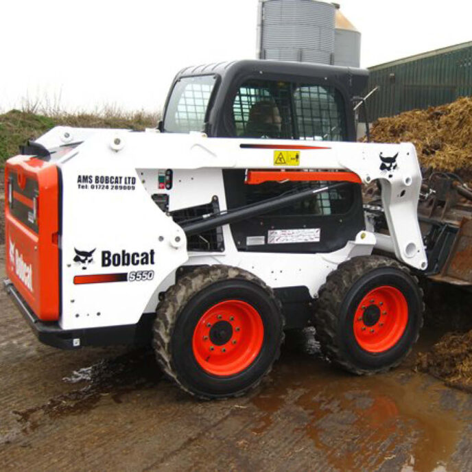 bobcat s550 skid steer loader 01 1080x1080 1 1