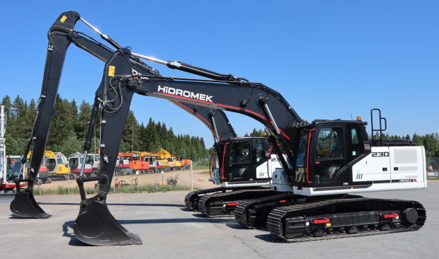 Máy xúc HIDROMEK là dòng thiết bị xây dựng hạng nặng nổi bật đến từ Thổ Nhĩ Kỳ, được sản xuất bởi công ty Hidromek, thành lập năm 1978 tại Ankara. Với hơn 2.400 nhân viên và các nhà máy tại Thổ Nhĩ Kỳ, Tây Ban Nha, Nga và Thái Lan, HIDROMEK cung cấp các dòng máy xúc bánh xích và bánh lốp, máy xúc lật, máy san gạt và máy xúc đào đa năng.