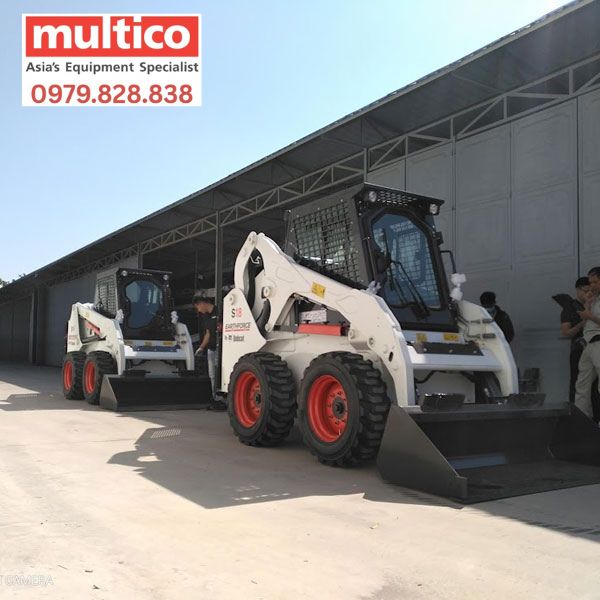 Máy xúc lật BOBCAT S18 xuc lat bobcat s18 2